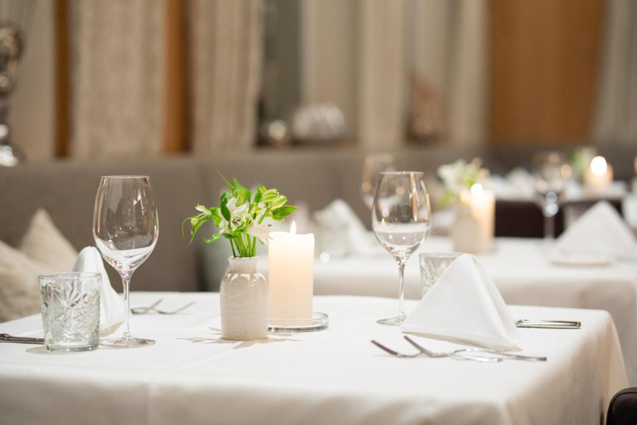 Hotel Restaurant Formarin Oberlech Ngoại thất bức ảnh
