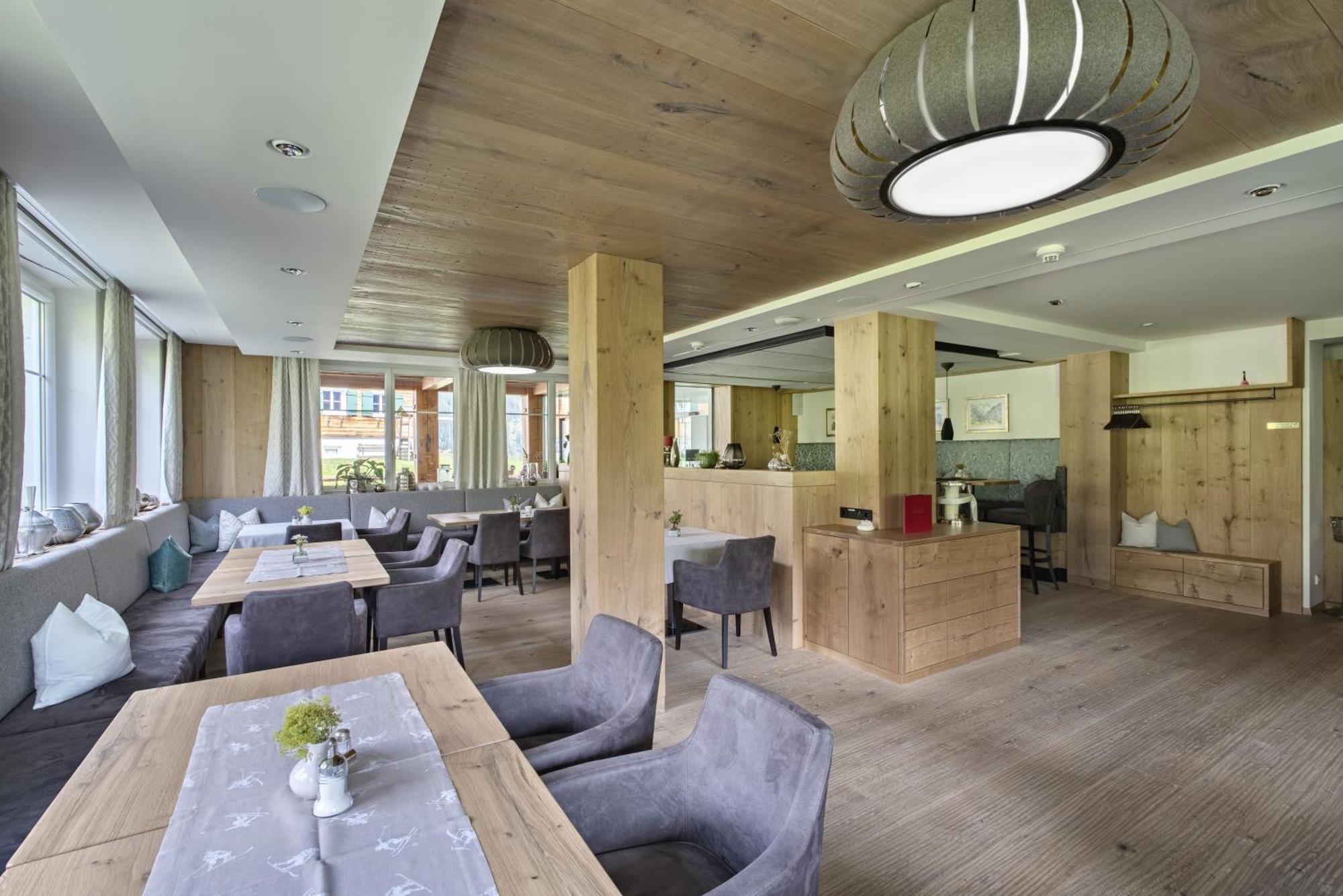 Hotel Restaurant Formarin Oberlech Ngoại thất bức ảnh